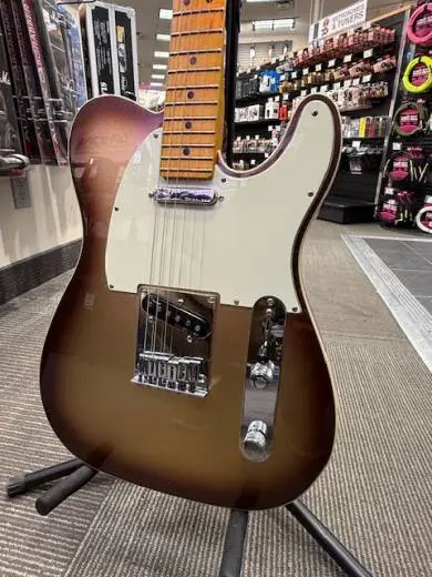 Fender - 011-8032-732 2